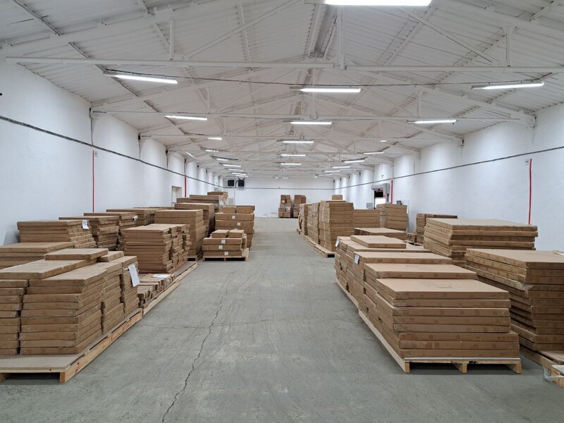 Ruse, zona industriala de vest a orasului, se vinde baza de depozitare